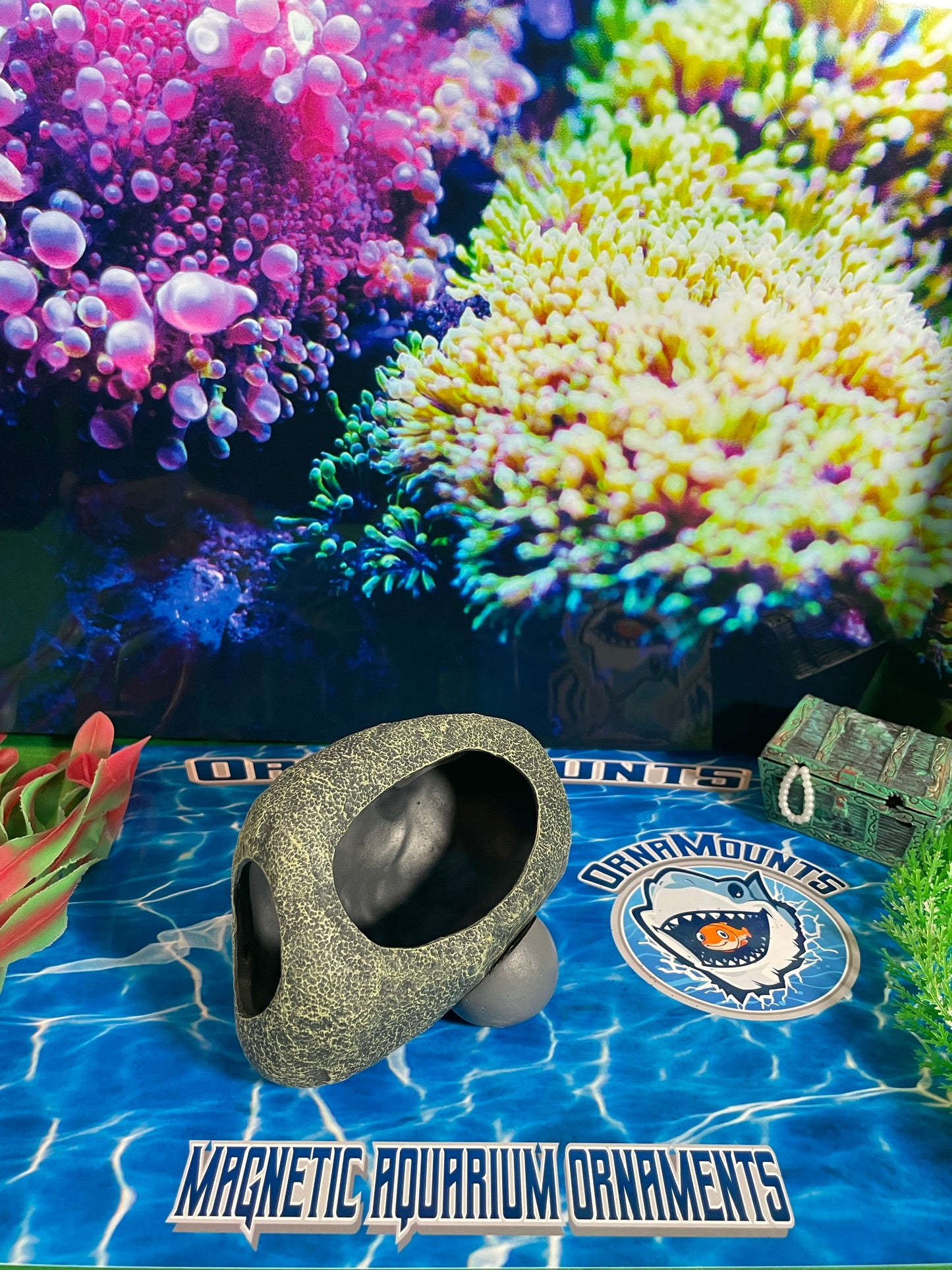 Rock Cave Magnetic Aquarium Ornament | OrnaMounts™
